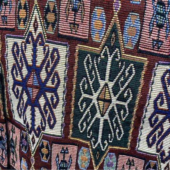 VINTAGE retro Passports by Pier 1 Imports 90s Tapestry
Vest Size‎ Large - Picture 3 of 4